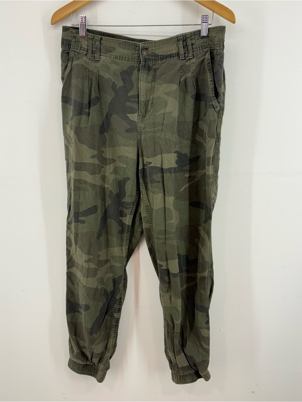 Hollister Women's Camo Ultra High Rise Jogger Large